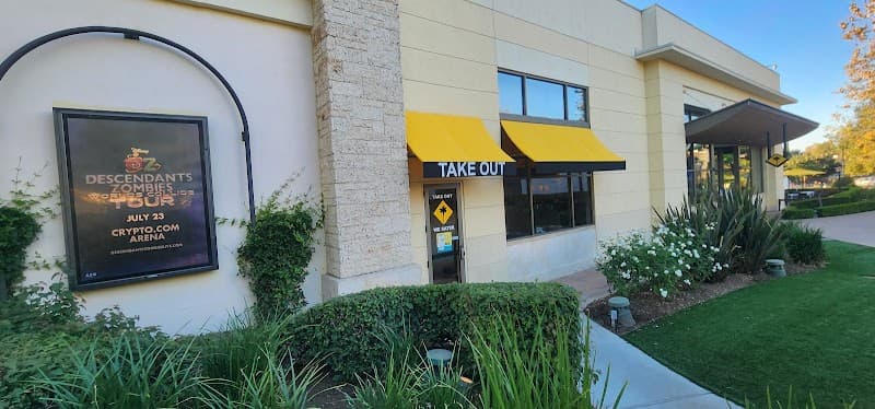 California Pizza Kitchen at Lakes at Thousand Oaks